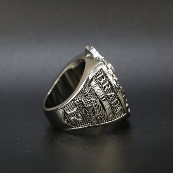 New England Patriots 2005 Tom Brady Super Bowl championship ring Football Rings 2005 new egland ring 3 New England Patriots 2005 Tom Brady Super Bowl championship ring Football Rings 2005 new egland ring 3