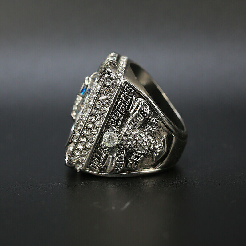 2011 Dallas Mavericks NBA Championship Ring Presented to Point