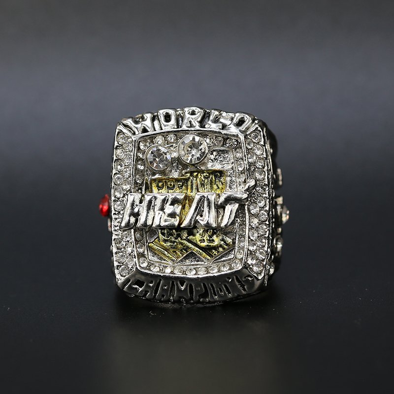 Mike on X: Miami Heat 2013 NBA Championship Ring looks sick