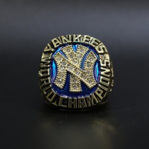 New York Yankees 1977 Thurman Munson MLB World Series championship ring ...
