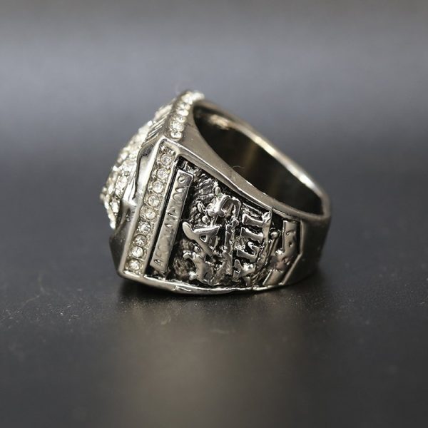 New England Patriots 2007 Tom Brady championship ring Football Rings 2007 New England Patriots Championship Ring 4 New England Patriots 2007 Tom Brady championship ring Football Rings 2007 New England Patriots Championship Ring 4