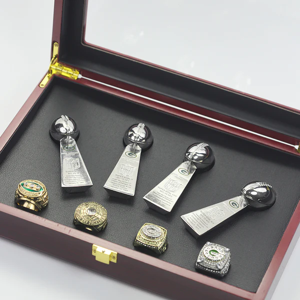 4 Green Bay Packers NFL Super Bowl championship rings set with 4 Vince Lombardi trophies Lombardi Trophy championship rings 4