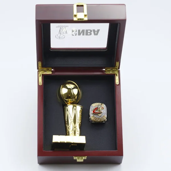 2016 Cleveland Cavaliers LeBron James NBA championship ring & Larry O’Brien Championship Trophy NBA Rings cavs james ring 3