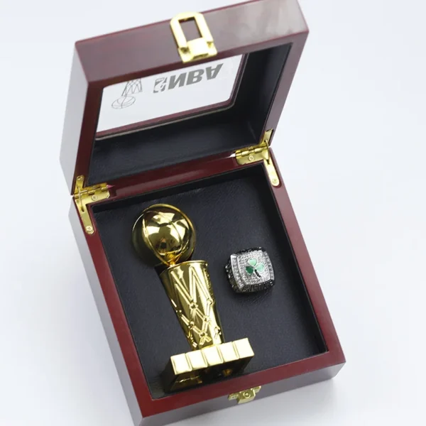2008 Boston Celtics Kevin Garnett NBA championship ring & Larry O’Brien Championship Trophy NBA Rings boston celtics 3