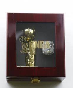 2021 Milwaukee Bucks Giannis Antetokounmpo NBA championship ring & Larry O’Brien Championship Trophy NBA Rings champion ring 2