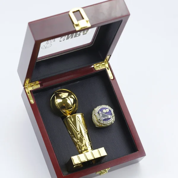 2018 Golden State Warriors Stephen Curry NBA championship ring & Larry O’Brien Championship Trophy NBA Rings Golden State Warriors 3