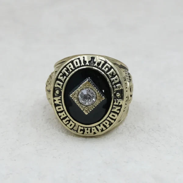 1968 Detroit Tiger MLB championship ring & MLB Commissioner’s Trophy MLB Rings Commissioner Trophy 5