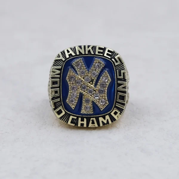 1977 New York Yankees MLB championship ring & MLB Commissioner’s Trophy MLB Rings 1962 yankees ring 5