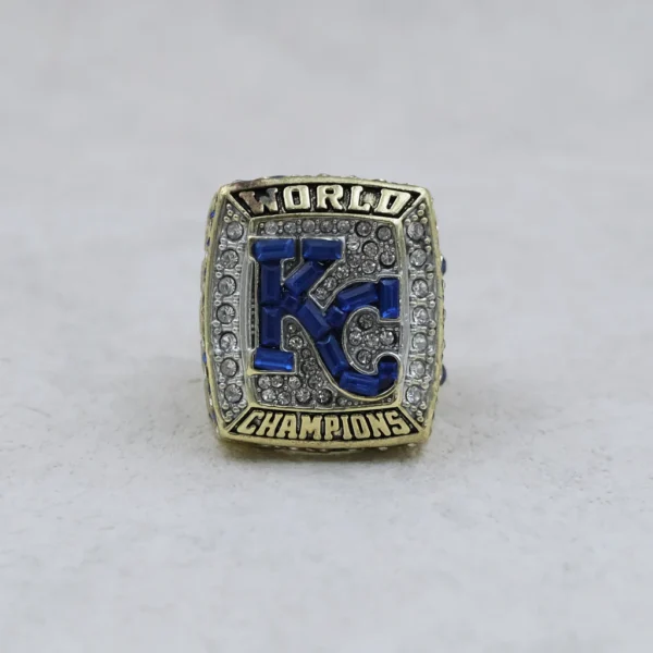 2015 Kansas City Royals MLB championship ring & MLB Commissioner’s Trophy MLB Rings 2015 Kansas City Royals 5