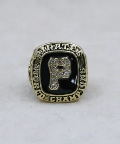 1979 Pittsburgh Pirates MLB championship ring & MLB Commissioner’s Trophy MLB Rings 1979 Pittsburgh Pirates 2