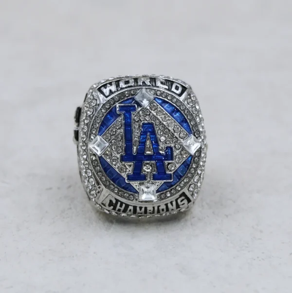 1988 Los Angeles Dodgers MLB championship ring & MLB Commissioner’s Trophy MLB Rings 2020 Los Angeles Dodgers 5