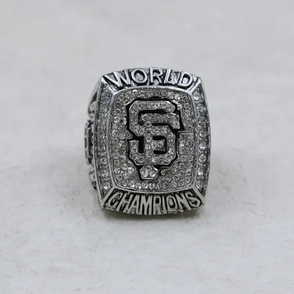 2012 San Francisco Giants MLB championship ring & MLB Commissioner’s Trophy MLB Rings 2012 San Francisco Giants 5