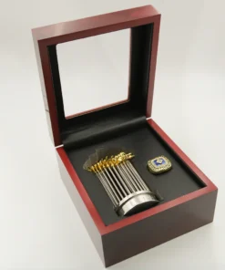 1978 New York Yankees MLB championship ring & MLB Commissioner’s Trophy MLB Rings 1978 New York Yankees 2