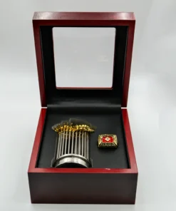 1975 Cincinnati Reds MLB championship ring & MLB Commissioner’s Trophy MLB Rings 1975 Cincinnati Reds