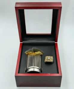 1976 Cincinnati Reds MLB championship ring & MLB Commissioner’s Trophy MLB Rings 1976 Cincinnati Reds