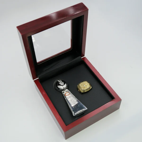 1985 Chicago Bears NFL championship ring & Vince Lombardi replica trophy Lombardi Trophy championship rings