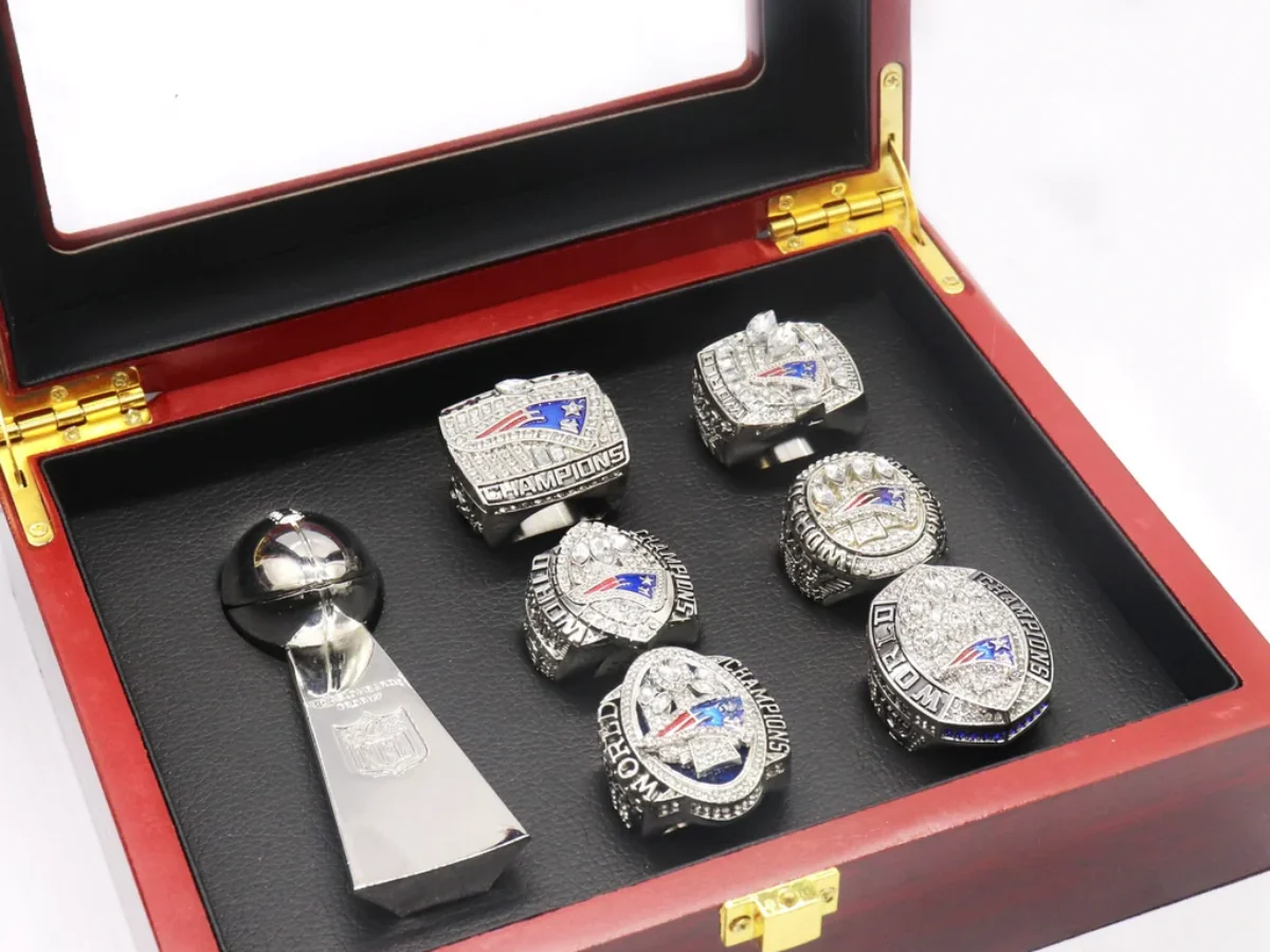 Super Bowl Champion Ring Football Patriot Superbowl Rings Replica Creative  Ring for Women and Men (12) - Walmart.ca