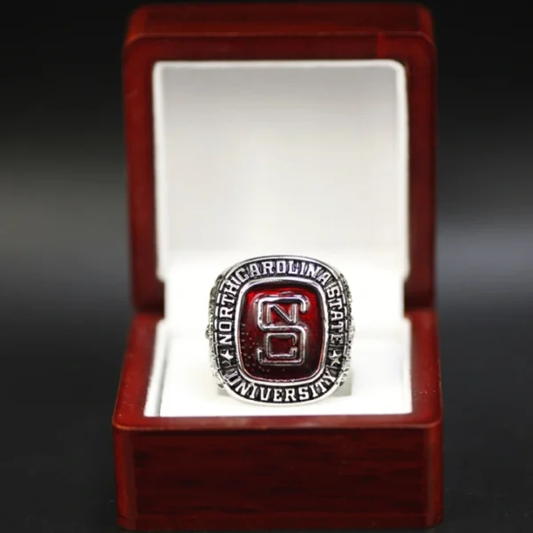 1974 North Carolina State Wolfpack championship ring – NCAA National champion ring NCAA Rings college baseball 2