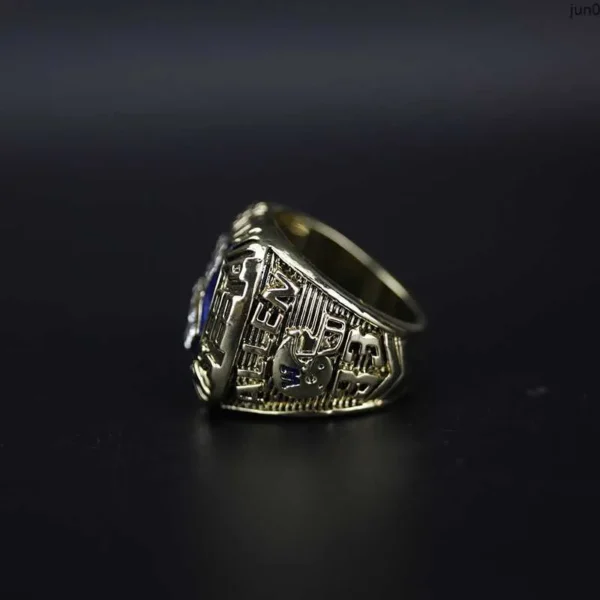 1988 Winnipeg Blue Bomber CFL Grey Cup championship ring Grey Cup rings 1984 winnipeg blue bomber 1988 winnipeg blue bombe 3