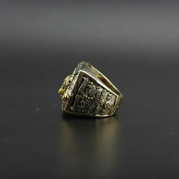 1999 BC Lions championship ring – Danny McManus CFL Grey Cup champion ring Grey Cup rings 1999 BC Lions championship ring 2