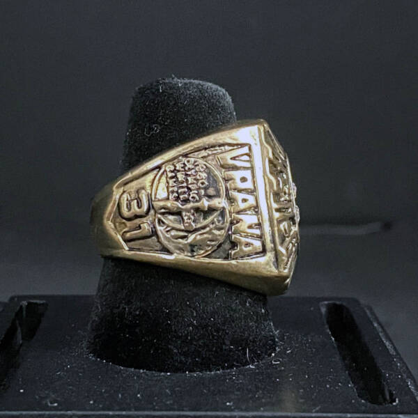 1980 USA Olympic Hockey team ring – Gold medalist championship ring NHL Rings 1980 USA Olympic Hockey 2