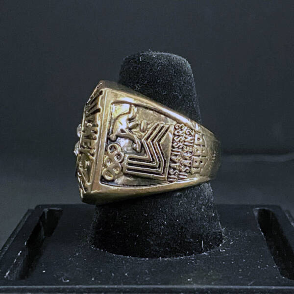 1980 USA Olympic Hockey team ring – Gold medalist championship ring NHL Rings 1980 USA Olympic Hockey 4