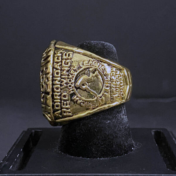 1986 Adirondack Red Wings championship ring NHL Rings 1986 Adirondack Red Wings championship ring 4