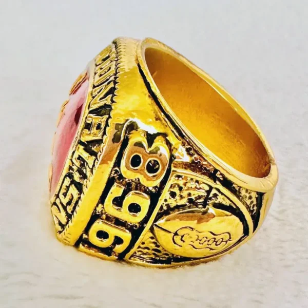 1968 Ohio State Buckeyes championship ring – NCAA National champion ring NCAA Rings 1967 Ohio State Buckeyes championship ring 3