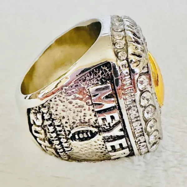 2015 Ohio State Buckeyes championship ring – NCAA National champion ring NCAA Rings 2015 Ohio State 2