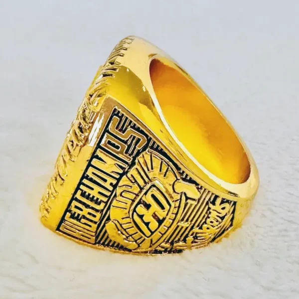 1994 Nebraska Cornhuskers championship ring – NCAA National champion ring NCAA Rings 1994 Nebraska Cornhuskers 3