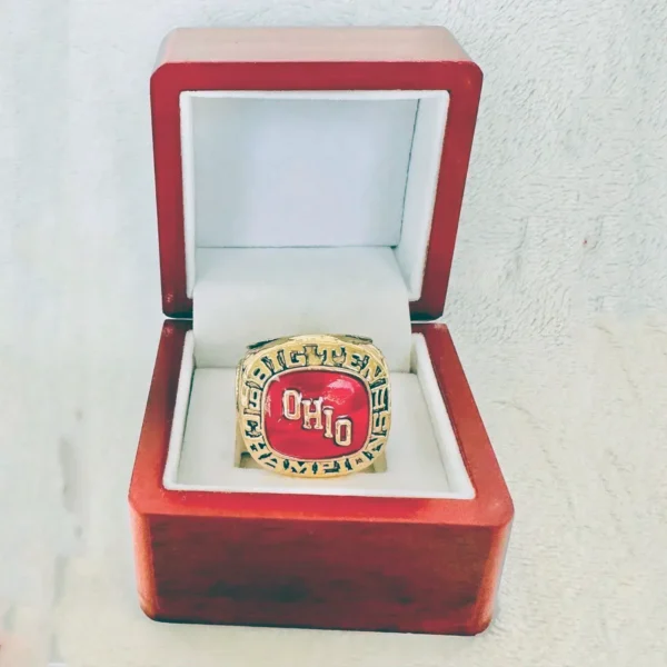 1977 Ohio State Buckeyes Big Ten championship ring – NCAA National champion ring NCAA Rings 1977 Ohio State Buckeyes 4