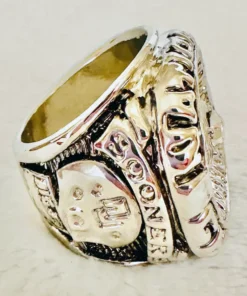 1974 Oklahoma Sooners championship ring – NCAA National champion ring NCAA Rings 1974 Oklahoma Sooners ring 2