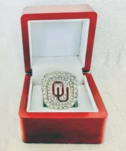 2015 Oklahoma Sooners championship ring – NCAA National champion ring NCAA Rings 2015 Oklahoma Sooners 2