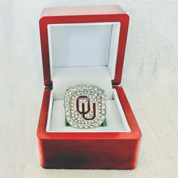 2015 Oklahoma Sooners championship ring – NCAA National champion ring NCAA Rings 2015 Oklahoma Sooners 2