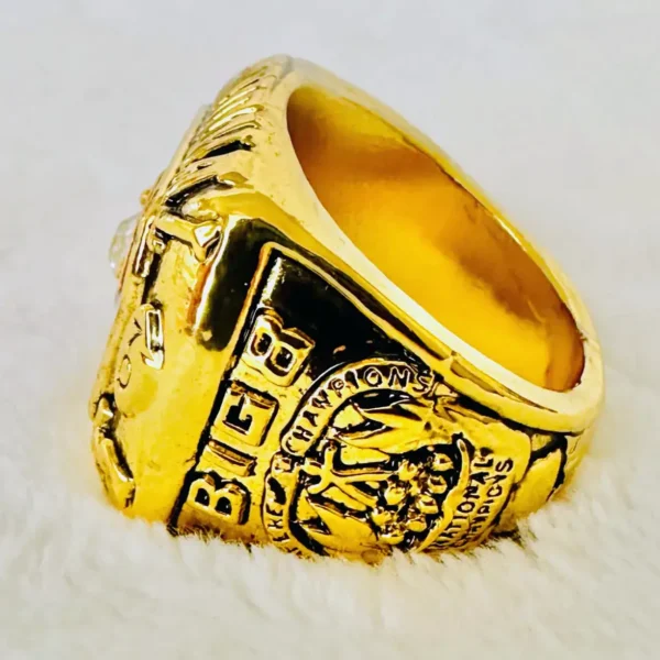 1970 Nebraska Cornhuskers championship ring – NCAA National champion ring NCAA Rings 1970 Nebraska Cornhuskers 2