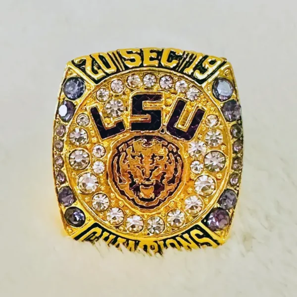 2019 LSU Tigers SEC championship ring – NCAA Football champion ring NCAA Rings 2019 LSU Tigers