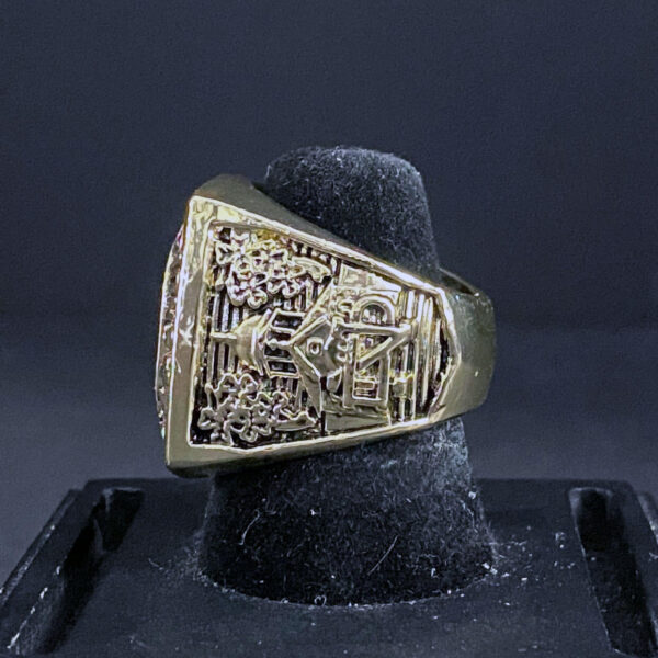 1946 Notre Dame Fighting Irish NCAA National championship ring NCAA Rings 1946 Notre Dame Fighting Irish 4