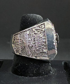 2004 Louisiana State LSU Tigers championship ring – NCAA National champion ring NCAA Rings 2004 LSU Tigers 2