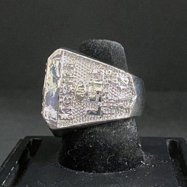 2004 Louisiana State LSU Tigers championship ring – NCAA National champion ring NCAA Rings 2004 LSU Tigers 4