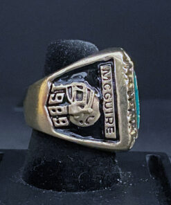 1989 Miami Hurricanes championship ring – NCAA National champion ring NCAA Rings 1989 Miami Hurricanes 2