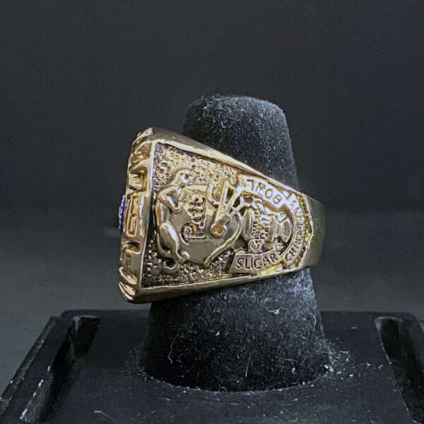 1976 University of Pittsburgh Panthers championship ring – NCAA National champion ring NCAA Rings 1976 Pittsburgh Panthers 4