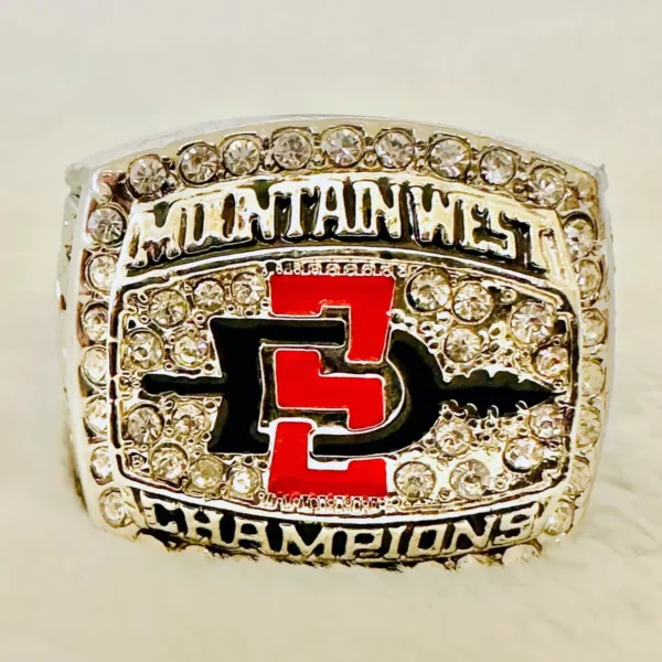 2012 San Diego State Aztecs championship ring – NCAA Football champion ring NCAA Rings 2012 San Diego State Aztecs