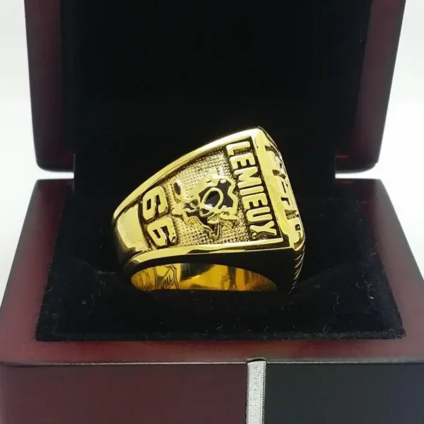 1992 Pittsburgh Penguins championship ring replica with custom name – Premium Series NHL Rings 1992 penguins 2