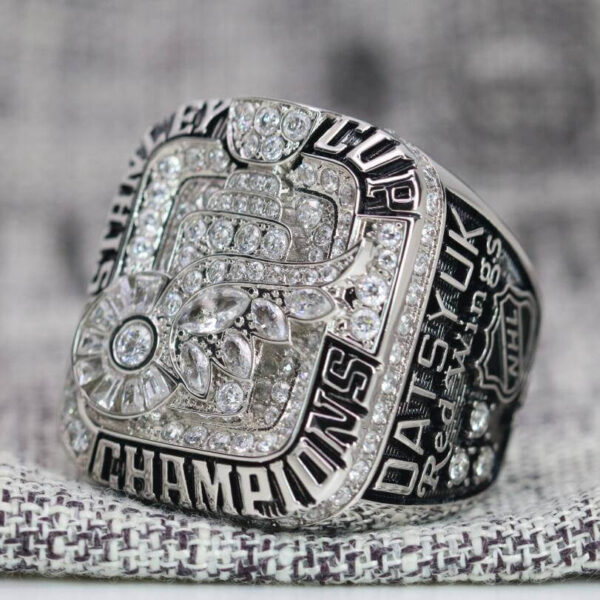 2008 Detroit Red Wings championship ring replica with custom name – Premium Series NHL Rings 2008 red wings 4