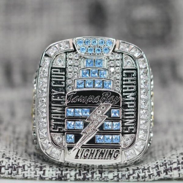 2004 Tampa Bay Lightning championship ring replica with custom name – Premium Series NHL Rings 2004 Tampa Bay Lightning