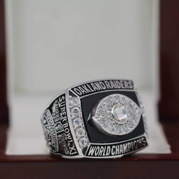 1976 Oakland Raiders championship ring replica with custom name – Premium Series Football Rings 1976 raiders 2