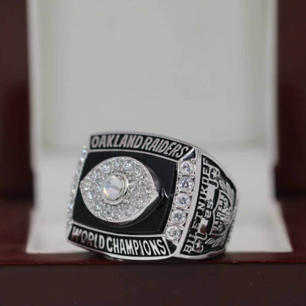 1976 Oakland Raiders championship ring replica with custom name – Premium Series Football Rings 1976 raiders 4