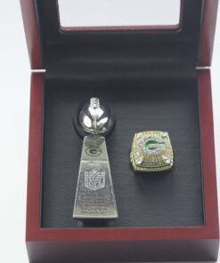 2011 Green Bay Packers championship ring & trophy Football Rings 2011 Green Bay Packers championship ring