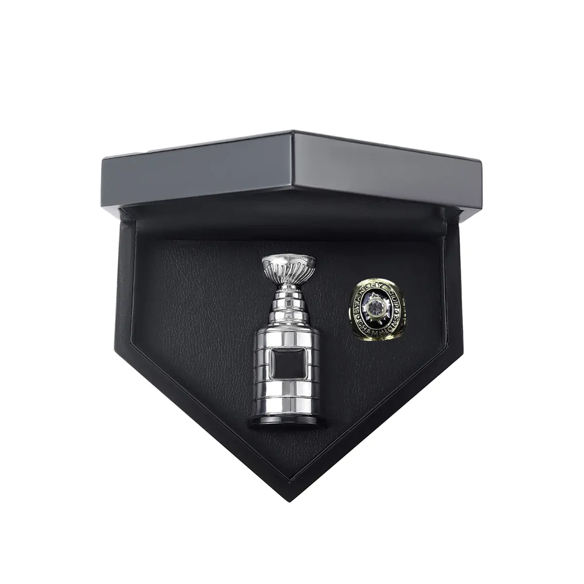 1967 Toronto Maple Leafs NHL championship ring & Stanley Cup Trophy NHL Rings 1967 Toronto Maple Leafs 1967 Toronto Maple Leafs NHL championship ring & Stanley Cup Trophy NHL Rings 1967 Toronto Maple Leafs