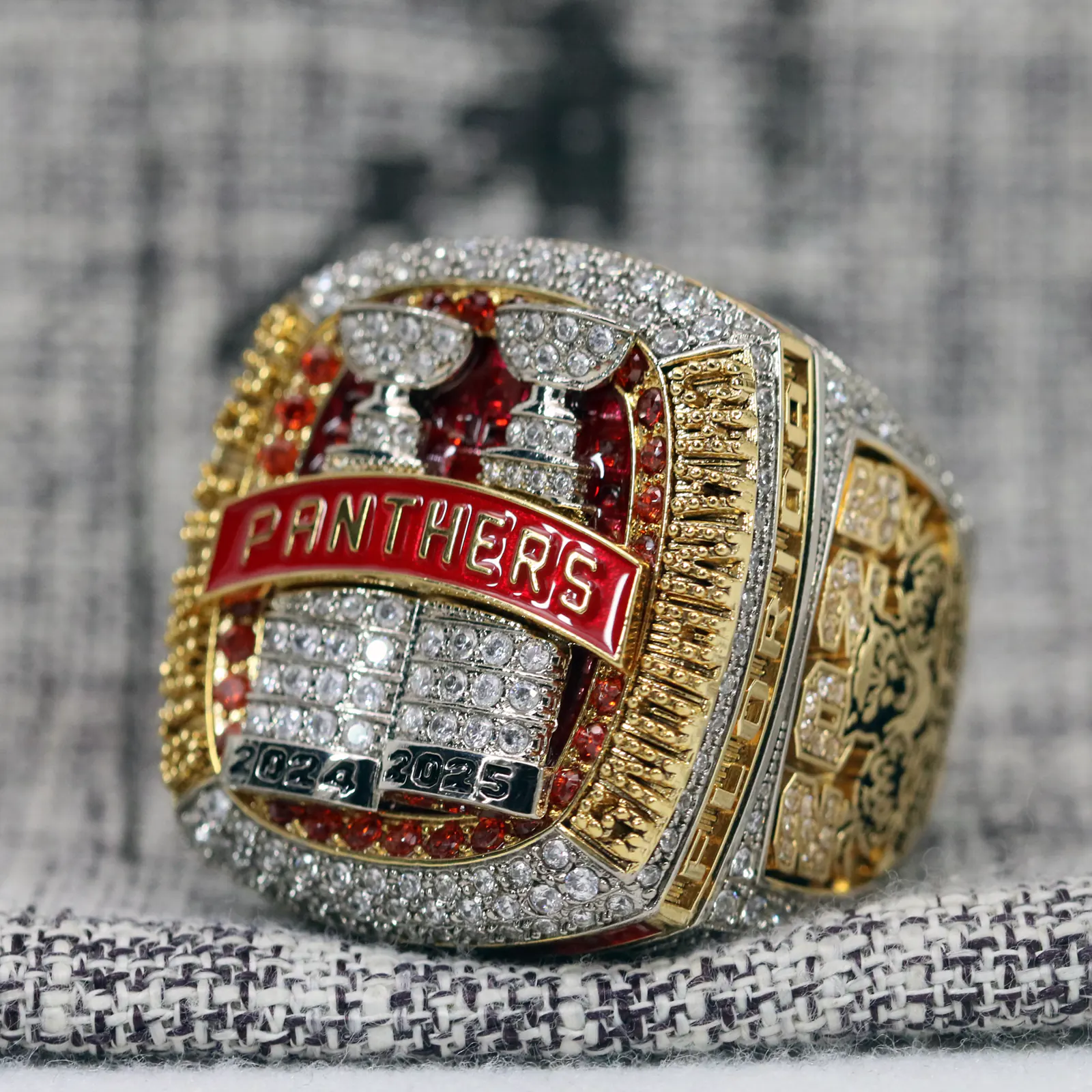2025 Florida Panthers NHL championship ring replica with custom name – Premium Series NHL Rings 2025 Florida Panthers 4 2025 Florida Panthers NHL championship ring replica with custom name – Premium Series NHL Rings 2025 Florida Panthers 4
